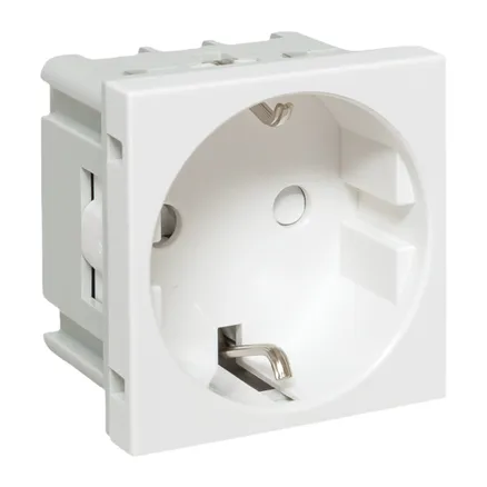 Розетка 45x45 с зазем., с защ. шторками, 90 градусов, белая EKF (E2MR16-028-10)