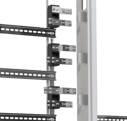 Комплект пластин на изоляторах для ЩЭ на 5-8 кв. PROxima (mb29-3pl)