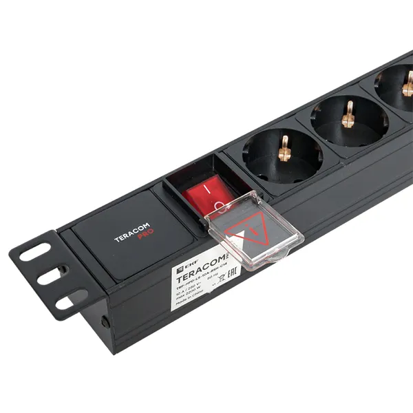 Блок розеток PDU TERACOM PRO 19" 1U 10А/250В 8 розеток Schuko с выключателем без шнура питания входной разъем C14 корпус алюминий черный