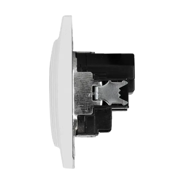 Минск Розетка 1-местная СП с/з 16А белая с защ. штор. с 2 USB 2,1А EKF