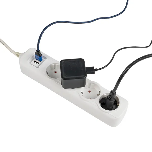 Удлинитель "Эксперт" 4 гнезда 3 метра 13А/3,0кВт с 2 USB 2,1А ПВС 3х1 EKF PROxima