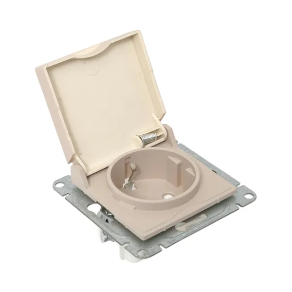 Механизм розетки, 16А, IP44, с заземлением, со шторками, c крышкой, кремовый Эпика EKF