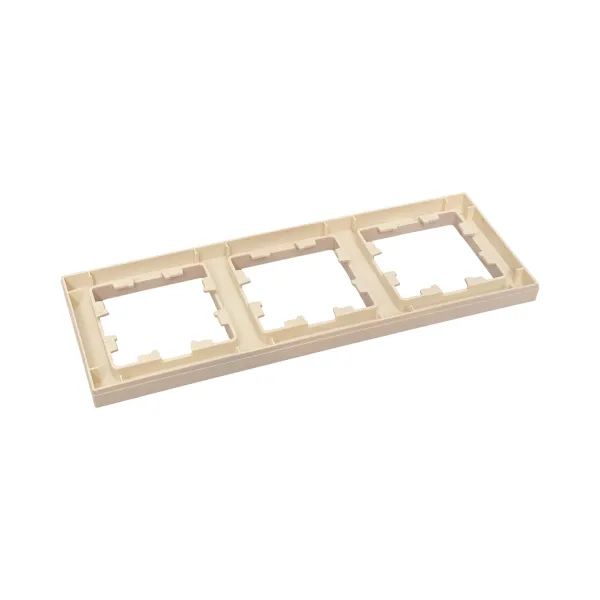 3 - местная рамка, кремовая, пластик Эпика EKF