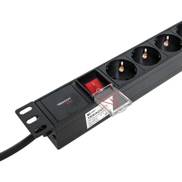 Блок розеток PDU TERACOM PRO 19" 1U 16А/250В 8 розеток Schuko с выключателем шнур питания длиной 2 метра сечение 3x1,5 мм2 вилка Schuko корпус алюминий черный