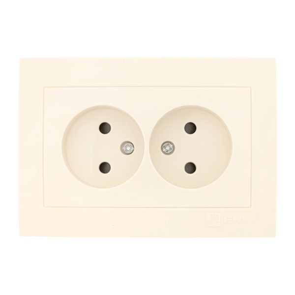 Валенсия розетка 2-местная б/з 10А кремовая с защ. штор. EKF